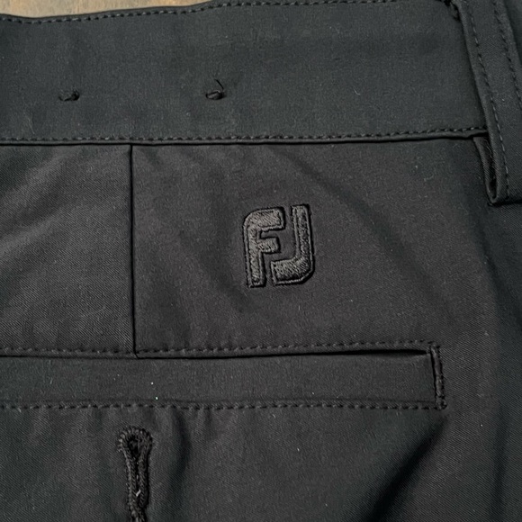 FootJoy FJ Black Shorts - Picture 3 of 4